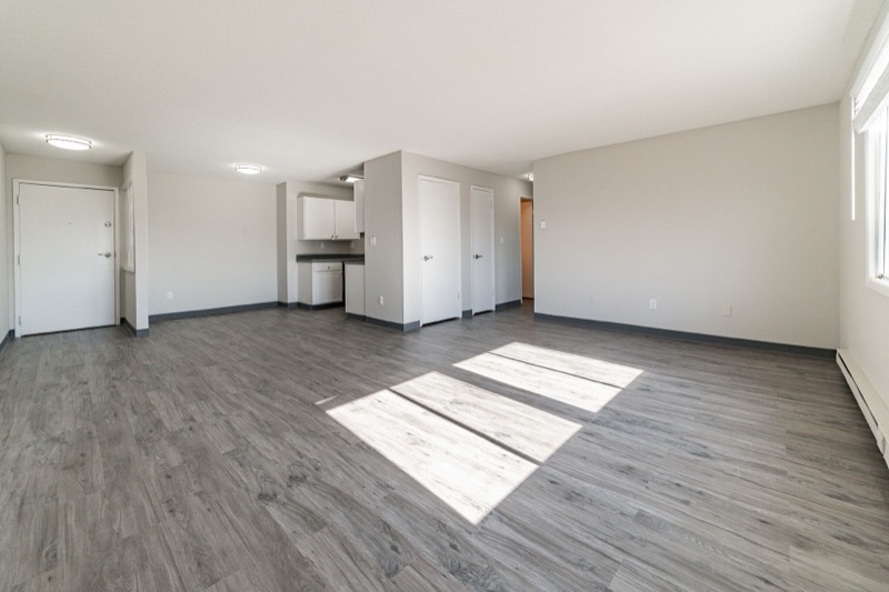 Open living and dining area at The Ridges